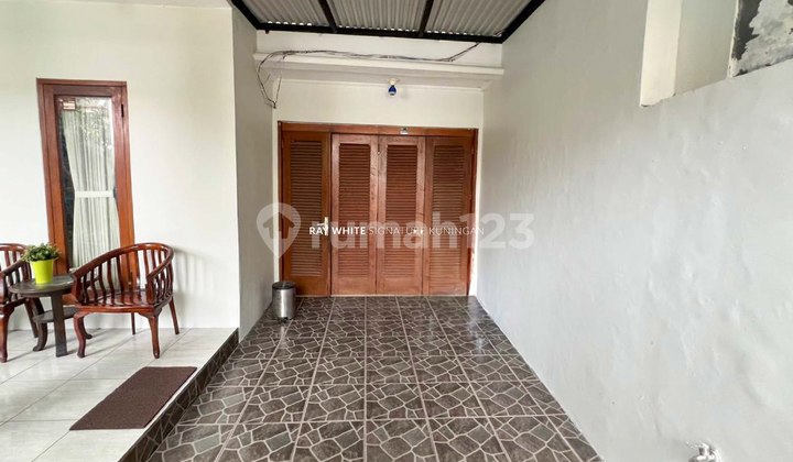 Rumah Terawat Siap Huni di Jl Kerinci 8 Lokasi Tenang