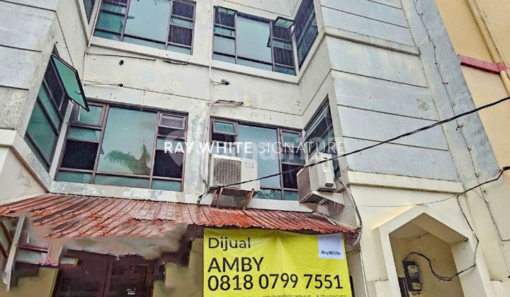 Ruko Gandeng di Tiara Buncit Keman Utara Bangunan 3 Lantai