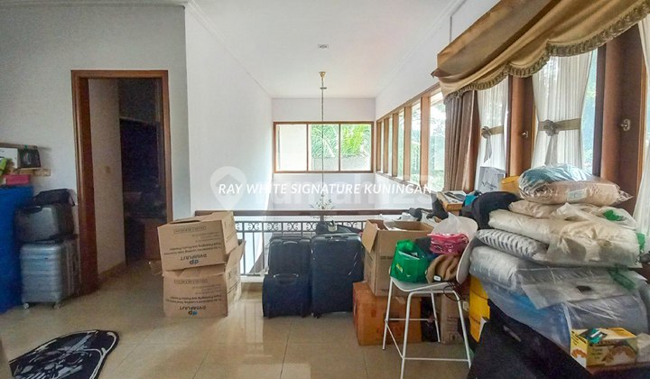 Rumah Lama Layak Huni Nuansa Bali dalam Town House di Lebak Bulus 2