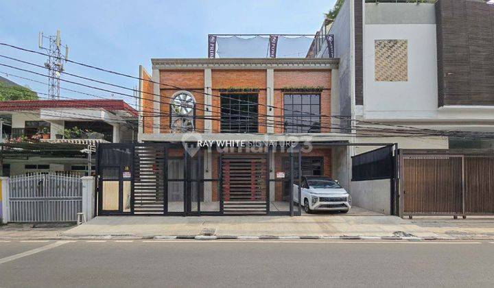 Rumah Bagus 2 Lantai Sia Huni di Jl. Setia Budi 3  1