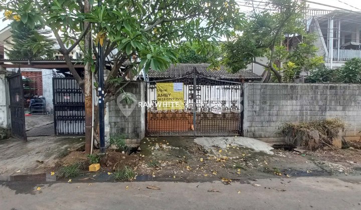 Rumah Tua Hitung Tanah di Jl Manggar Kav DKI Pondok Kelapa