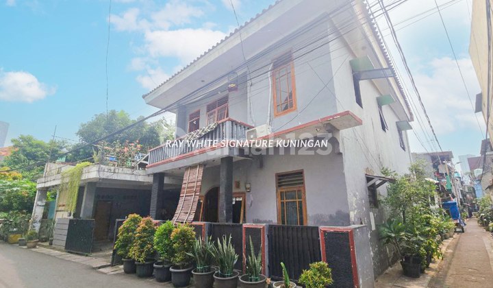 Rumah Hook di Jl Batu Raya Lingkungan Padat Bagus untuk Kost
