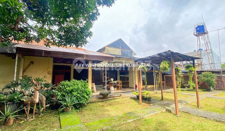 Strategic Land and Building in Pancoran, South Jakarta - Near Gatot Subroto & Kuningan