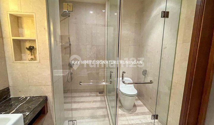 Apartment for Rent Fully Furnished at Oakwood Premier Cozmo 2