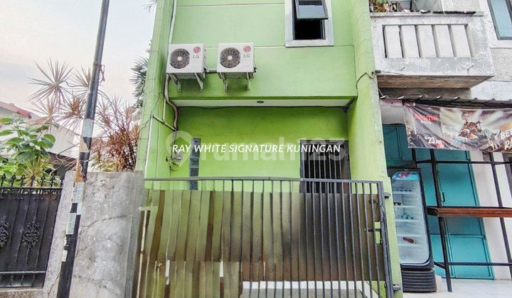 Rumah Kost Minimalis di Jl Kenanga Bintaro Dekat ke Jalan Besar Rumah Kost Minimalis di Jl Kenanga Bintaro Dekat ke Jalan Besar