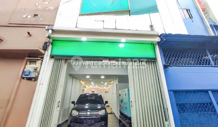 Ruko Ex Klinik Kecantikan 4 Lantai di Mangga Besar