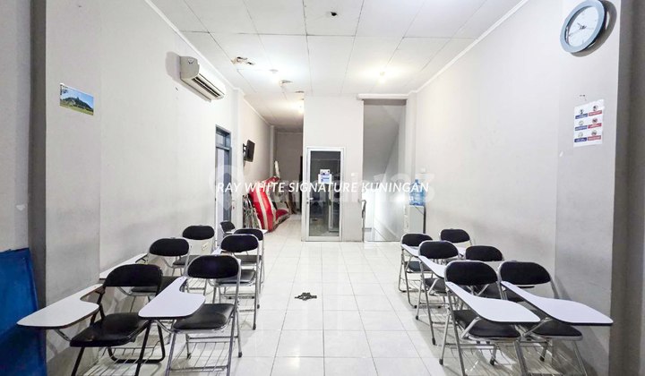 Ruko Gandeng 2 Unit di Mampang Prapatan Raya Harga Dekat NJOP