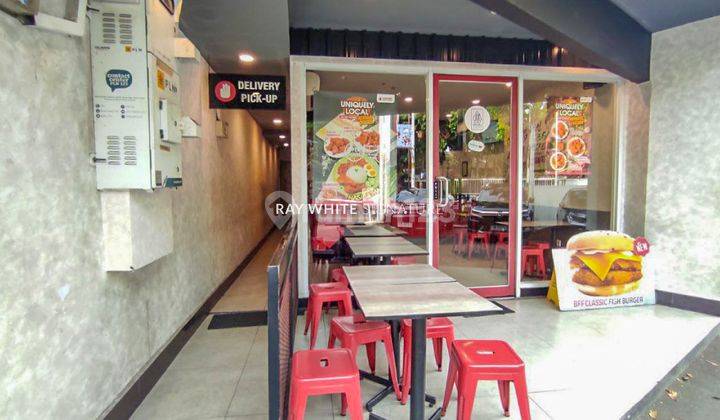 Ruko 3 Lantai di Jl. Kemang Raya Ex.resto Cepat Saji, Siap Pakai. 2