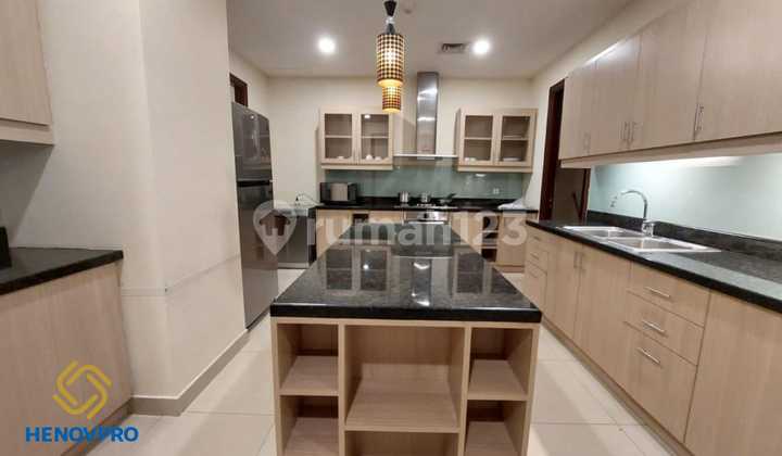 Pakubuwono Residence For Rent Best Unit 3+1 Study Full Furnish  2