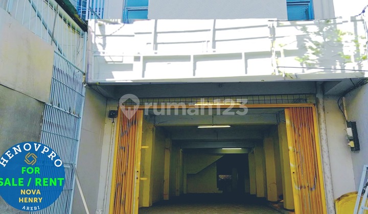 For Sale: Shop House on Jl. Fatmawati, Busy Area, Suitable for Retail Business