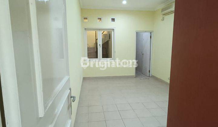 RUMAH CANTIK SEMI FURNISHED DI PALEM SEMI KARAWACI 2