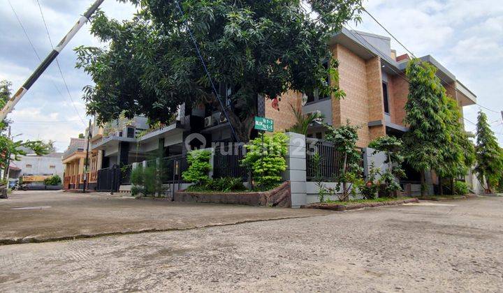 Dijual Rumah Mewah Hoek Fully Furnished Lokasi Dekat Summarecon Bekasi 1