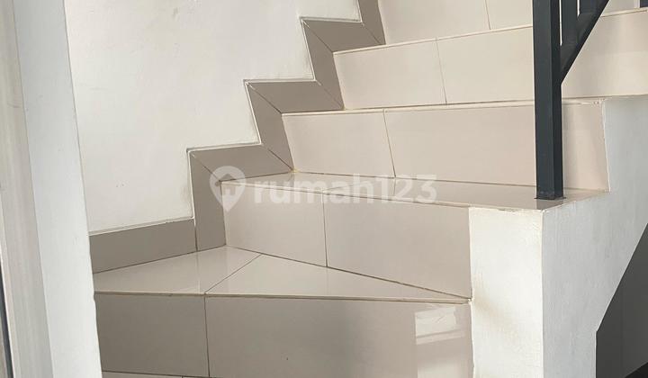 Disewa Rumah PIK Tahap 2 Uk 4.5x10 3Lantai Semi Furnish Interior Harga 85 Juta/Tahun Nego 2