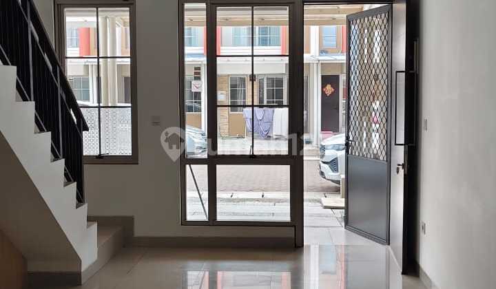 Disewa Rumah PIK Tahap 2 Ukuran 4x15 2Lantai Harga 60 Juta/Tahun Nego Siap Huni Disewa Rumah PIK Tahap 2 Ukuran 4x15 2Lantai Harga 60 Juta/Tahun Nego Siap Huni