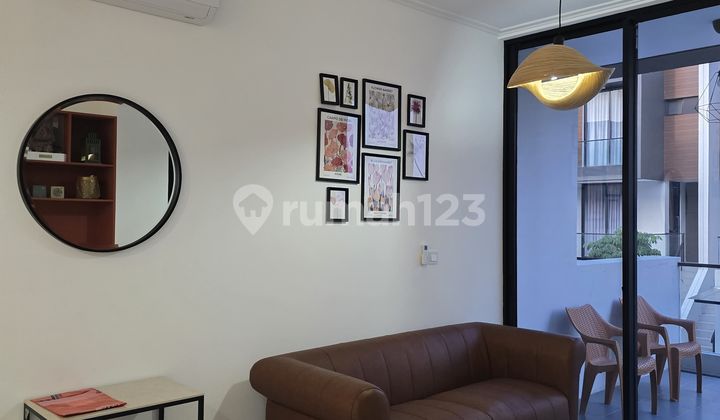 Disewa Rumah Golf Island Uk 5x17.5 meter 3 Lantai Full Renovasi Harga 350 Juta/Th Siap Huni Disewa Rumah Golf Island Uk 5x17.5 meter 3 Lantai Full Renovasi Harga 350 Juta/Th Siap Huni