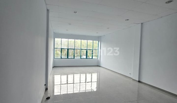 For Rent: Ruko Camar PIK Boulevard Size 5x17m² 3 Floors Price 200 Million/Year Negotiable