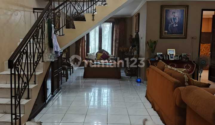 For Sale Puri Bintaro House South Tangerang Size 15x12 Furnished Facing North Price 2.9 B Negotiable