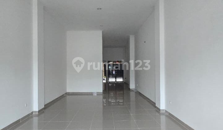 For Rent: Osaka Shop House 3 Floors Size 4.5x20 2 Fronts Price 200 Million/Year Negotiable