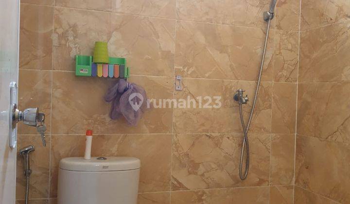 Rumah Rapi Siap Huni 2 Lantai Di Taman Royal 1 Tangerang 2