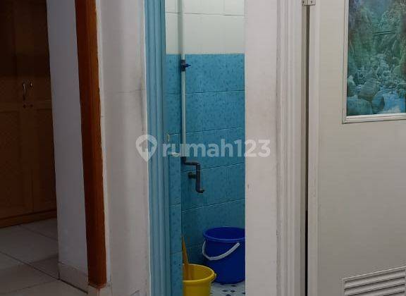 Rumah 2 Lantai Bagus SHM di Taman Royal, Tangerang 2