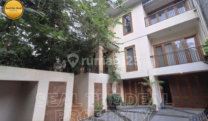 Disewakan Rumah di Senopati/SCBD/Kebayoran Baru Jakarta Selatan STD629 1