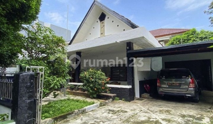 Dijual Rumah Tua di Senopati/Scbd/Kebayoran Baru Jakarta Selatan Std623 Dijual Rumah Tua di Senopati/Scbd/Kebayoran Baru Jakarta Selatan Std623