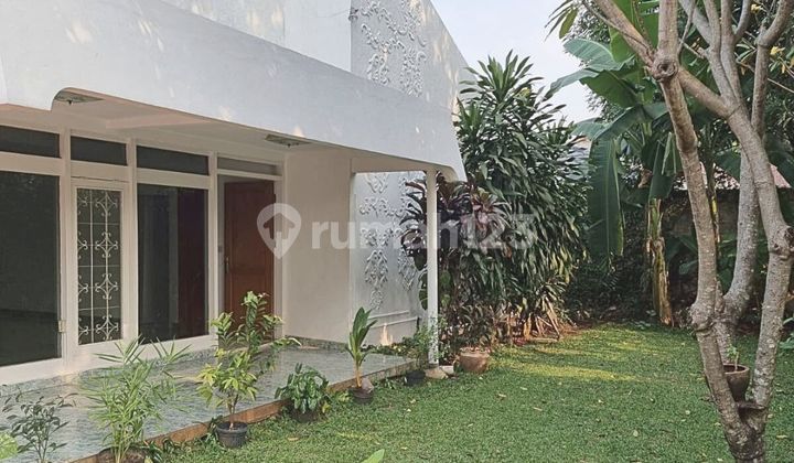 For Rent Spacious House in Kemang/Pejaten Area South Jakarta Std255