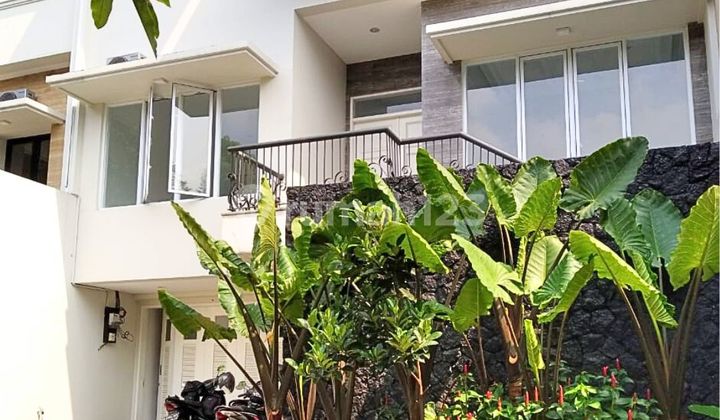 Disewakan Town House Bagus di Area Kemang/Pejaten Jakarta Selatan Std240 Disewakan Town House Bagus di Area Kemang/Pejaten Jakarta Selatan Std240