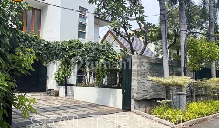 Disewakan Rumah Mewah di Area Permata Hijau Jakarta Selatan Std661