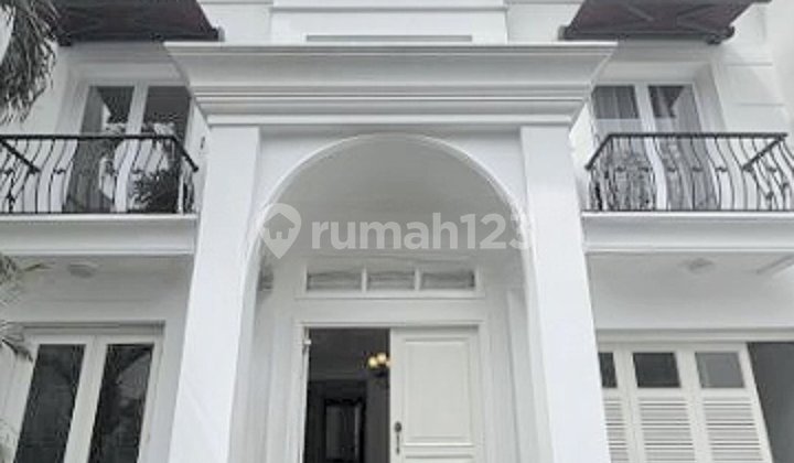 Disewakan Rumah di Area Senopati/Selong/Kebayoran Baru Jakarta Selatan Std333