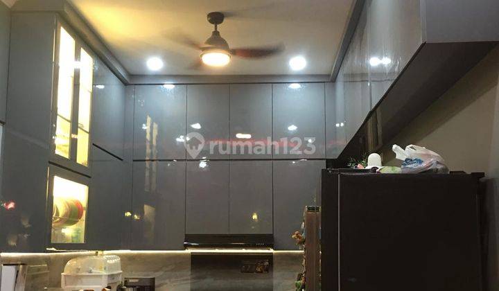 Dijual Cepat Rumah Bagus Semi Furnish di Ciondoh Tangerang  2