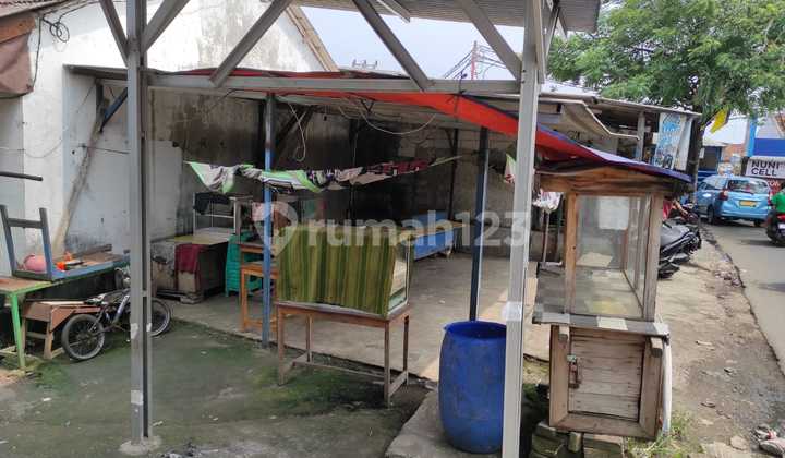 Rented House on Jalan Raya Besar, Jalan Rasuna Said, Tangerang City