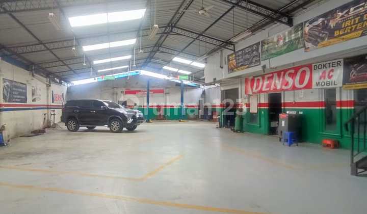 Workshop/Business Space Ready to Use Strategically Located in Front of Main Road in Karawaci