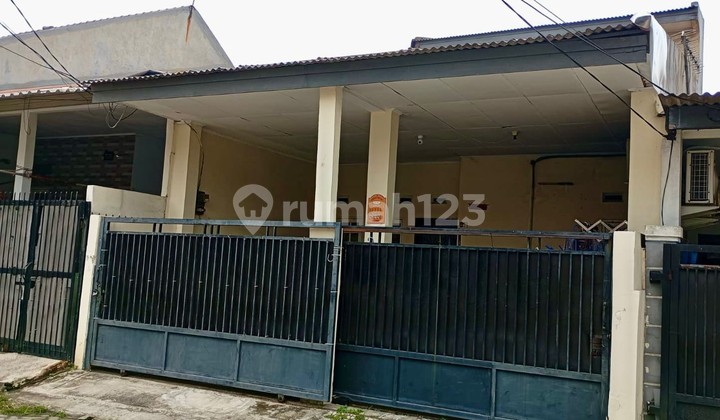 Rumah Hunian Nyaman di Villa Tomang 2