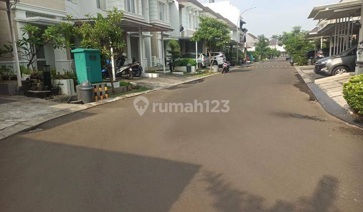 Rumah Bagus di Cluster Malberry , Tangerang 2