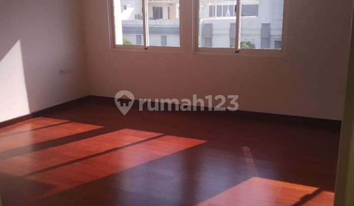 Rumah 3 Lantai Cluster Amethyst Kawasan PHG Gading Serpong Rumah 3 Lantai Cluster Amethyst Kawasan PHG Gading Serpong