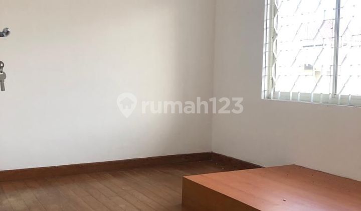 Rumah 2 Lantai Taman Golf Modernland Tangerang