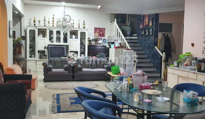 Rumah Bagus 4 Lantai di Cluster Pulau Dewa Modernland Tangerang 