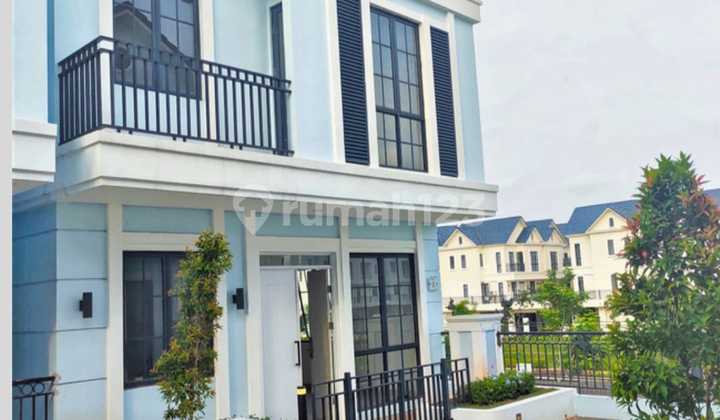 Rumah 3 Lantai Bagus Semi Furnished di Lavon Swancity Tangerang