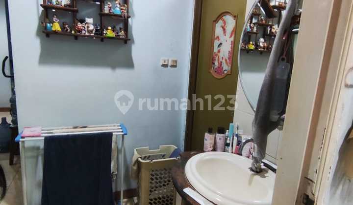 Rumah 3 Lantai Bagus Sektor 1A Gading Serpong Tangerang Selatan 2