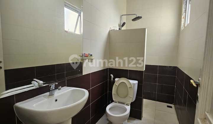 Rumah Kontrakan Siap di Huni Premier Golf Residence Modernland Tangerang 2