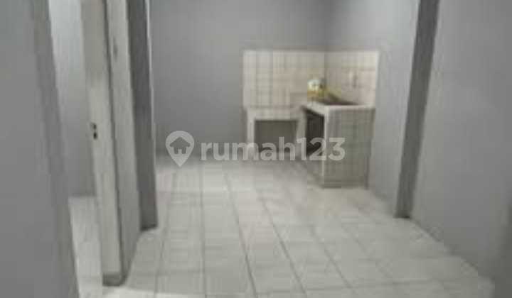 House in Villa Tomang Baru, Nice, Ready to Live In.