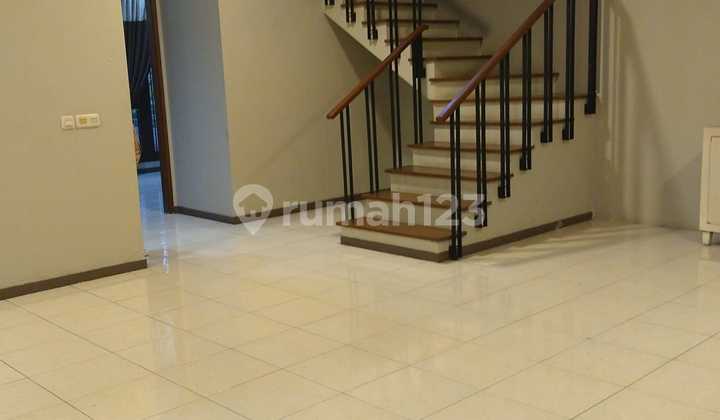 Nice House Ready to Occupy Modernland Tangerang Nice House Ready to Occupy Modernland Tangerang