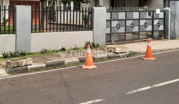 Rumah Murah 2 Lantai di Bawah Harga Pasaran. Jakarta Pusat