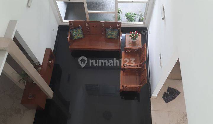 Rumah Mewah 2½ lantai (model Ngantong) di BSD Tangerang 2