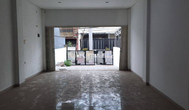 Ruko 3 lantai MURAH (baru) Di jalan raya Gading Griya Lestari, Kelapa gading. 2