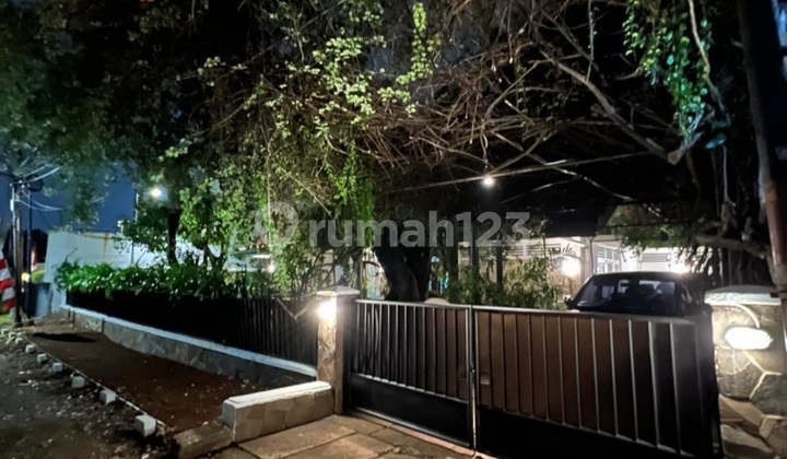 Rumah Tua Murah Darmawangsa Kebayoran Baru Jakarta Selatan.