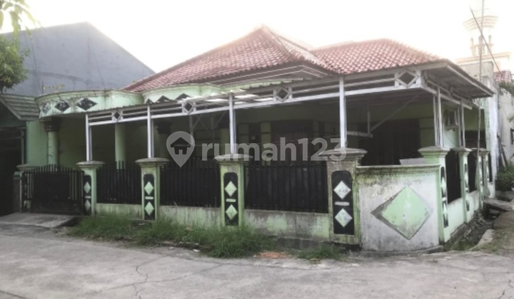 Rumah Murah.1 Lantai Hoek di Perumahan Bumi Teluk Jambe .Karawang