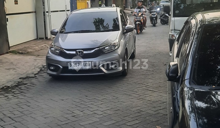 Rumah 2,5 Lantai di Taman Palem Blok A, Jakarta Barat 2