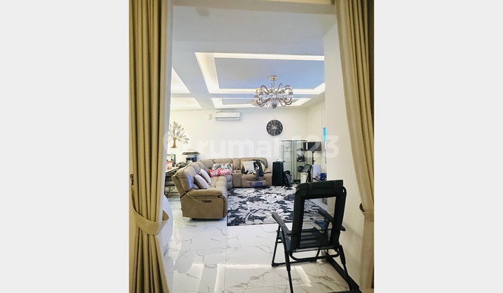 Turun Harga Drastis Jual Rumah Mewah 2 Lantai Full Furnished di Cluster Shinano, Jakarta Garden City, Cakung 034